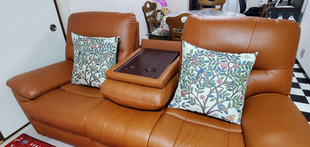 クッション ケルムスコットツリー